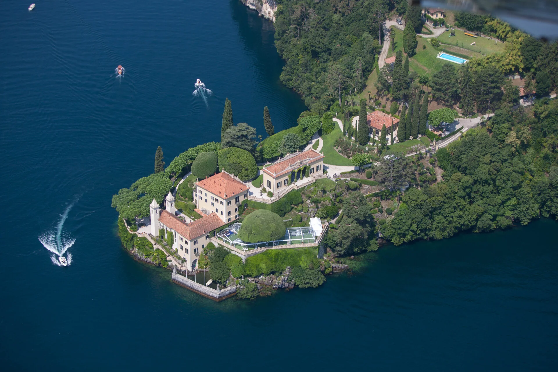 Villa del Balbianello en la península de Lavedo en el Lago Como, cerca de Lenno
